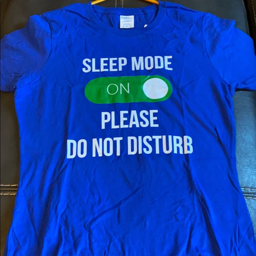Tee shirt